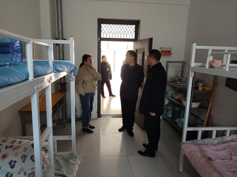 时尚潮流新宠：名琪服饰引领风尚